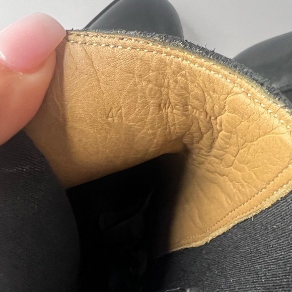 CHELSEA LEATHER ANKLE BOOTS - Picture 7 of 7